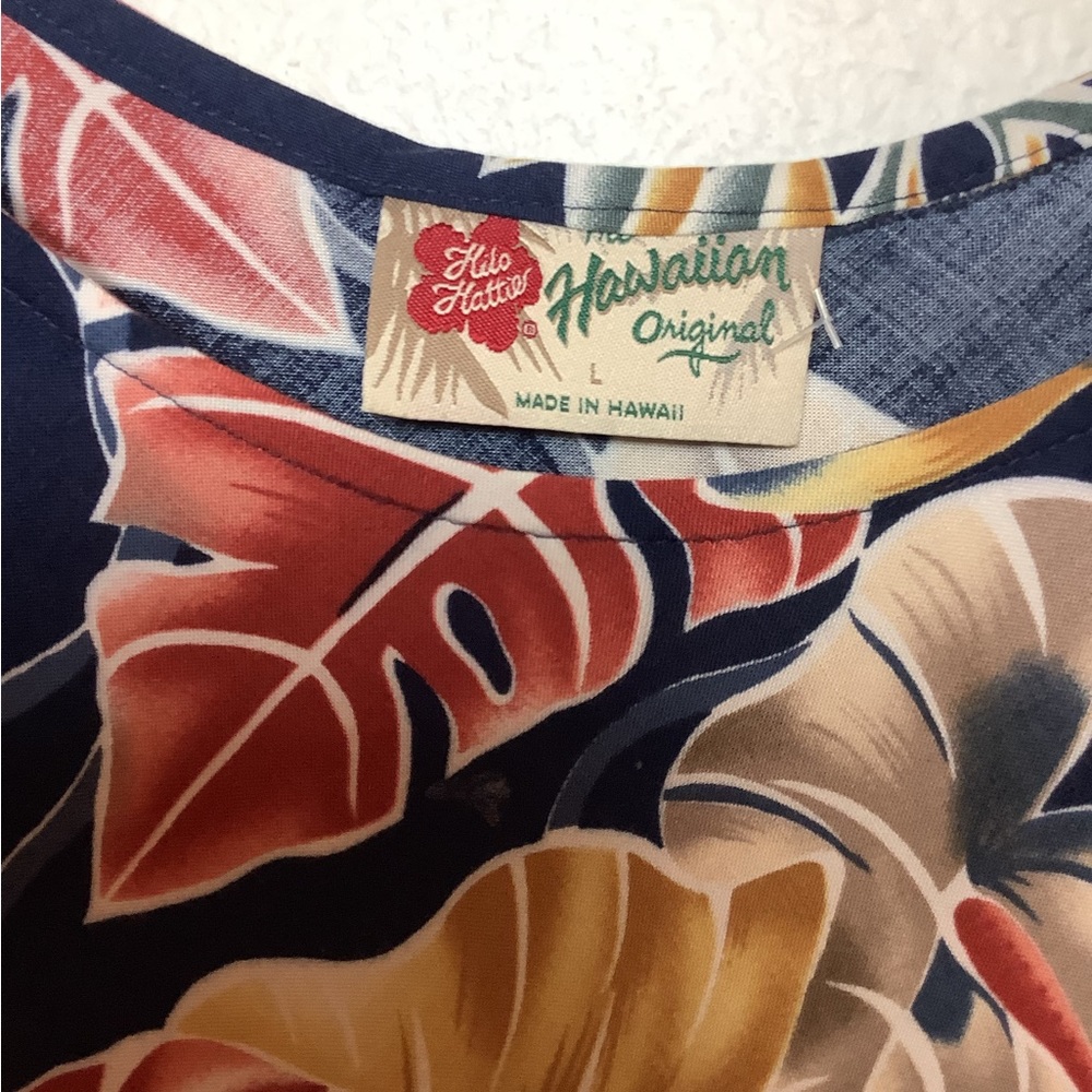 Hilo Hatties Hawaiian original size L Maxi dress blues tan& soft reds short SLV - Picture 7 of 13